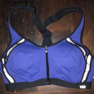 VS sports bra racer back!